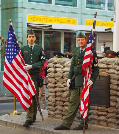 Checkpoint Charlie Berlin – ein Stück Berliner Geschichte